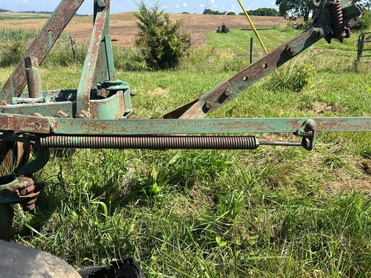 oliver-3-bottom-plow-image-9