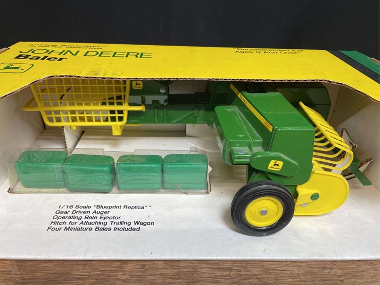 (2)-1/16-john-deere-plow-+-baler-nib-ertl-image-2