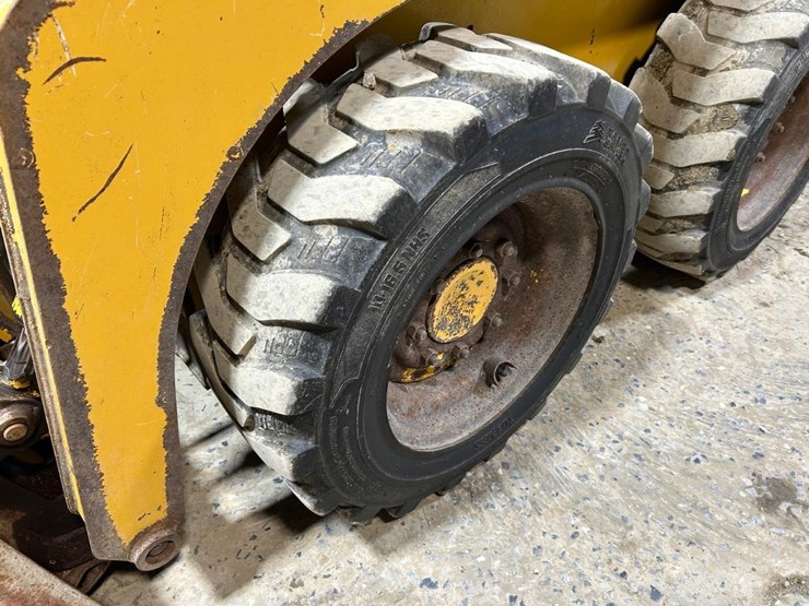 john-deere-315-image-12
