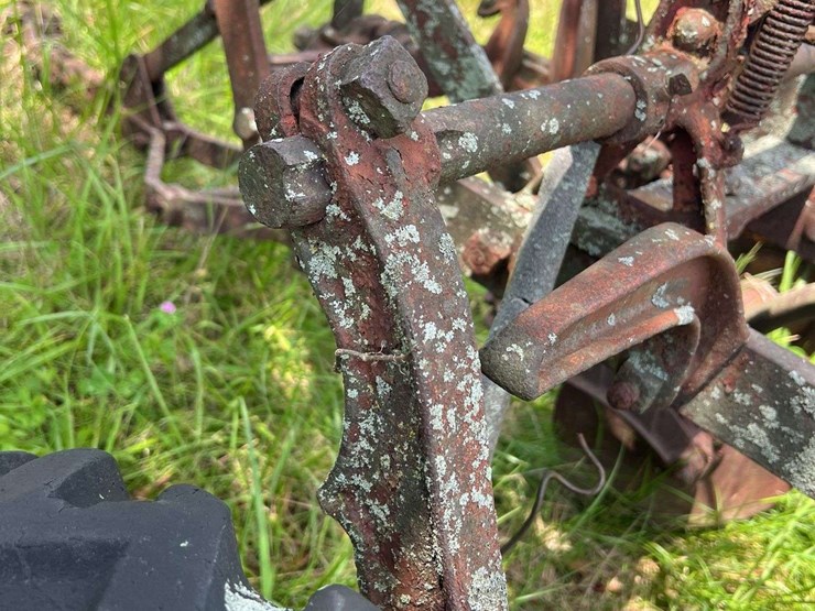 2-bottom-plow-image-29