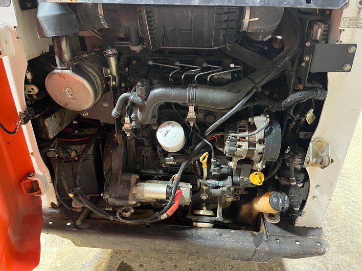 2019-bobcat-t450-image-16