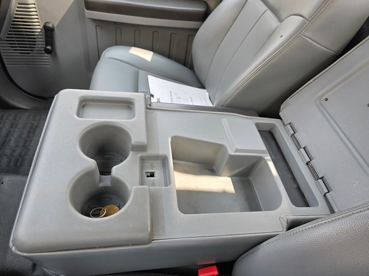 2015-ford-f550-image-2