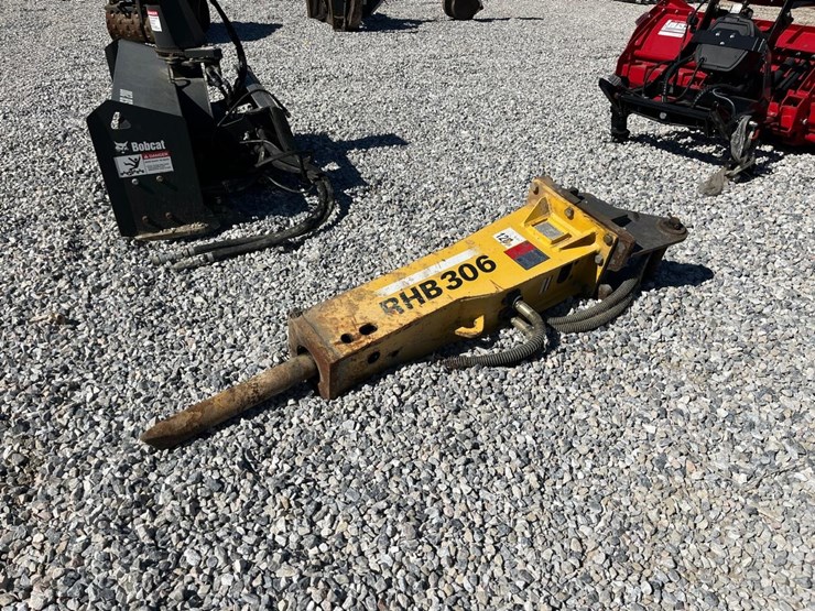 magnum-rhb306-hydraulic-breaker-image-3