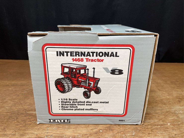 1/16-ih-1468-nib-ertl-image-5