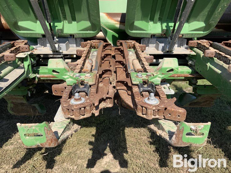 2018-john-deere-616c-image-17