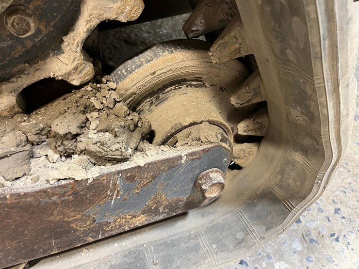 2019-bobcat-t450-image-15