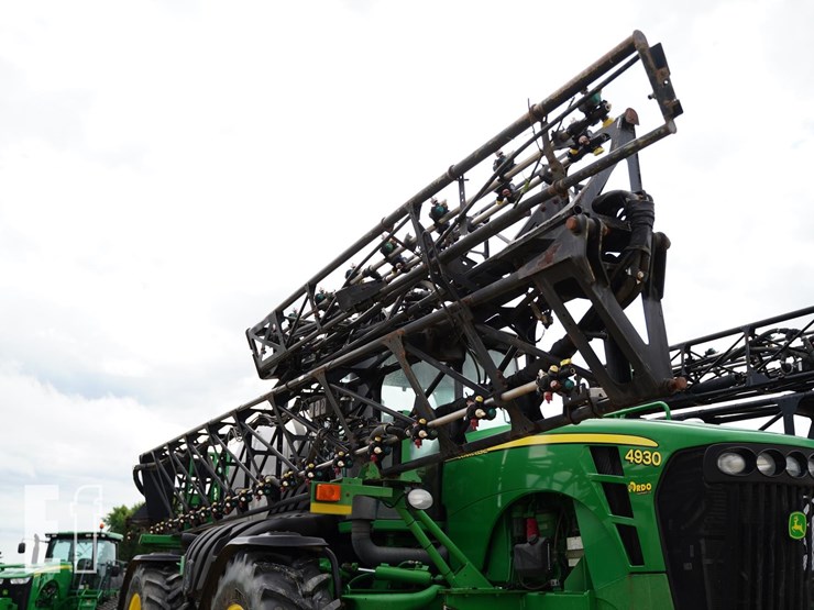 2011-john-deere-4930-image-17
