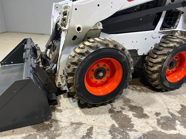 2022-bobcat-s590-image-12
