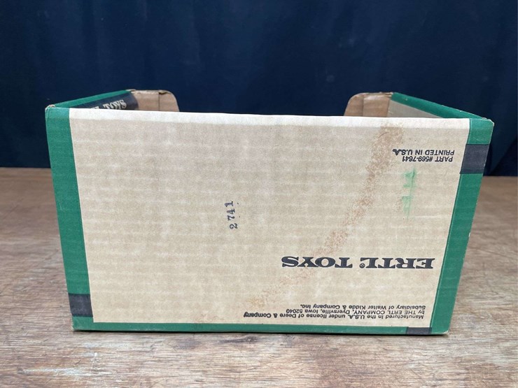 1/16-john-deere-skid-steer-nib-ertl-image-6