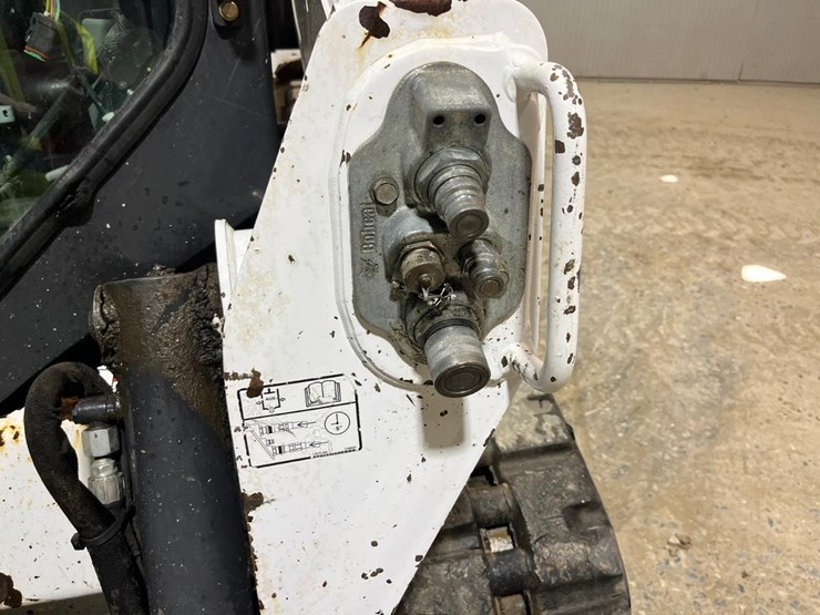 bobcat-t590-image-11