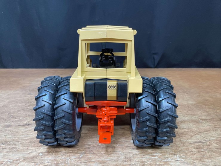1/16-case-1170-demonstrator-1996-nfts-nib-ertl-image-8