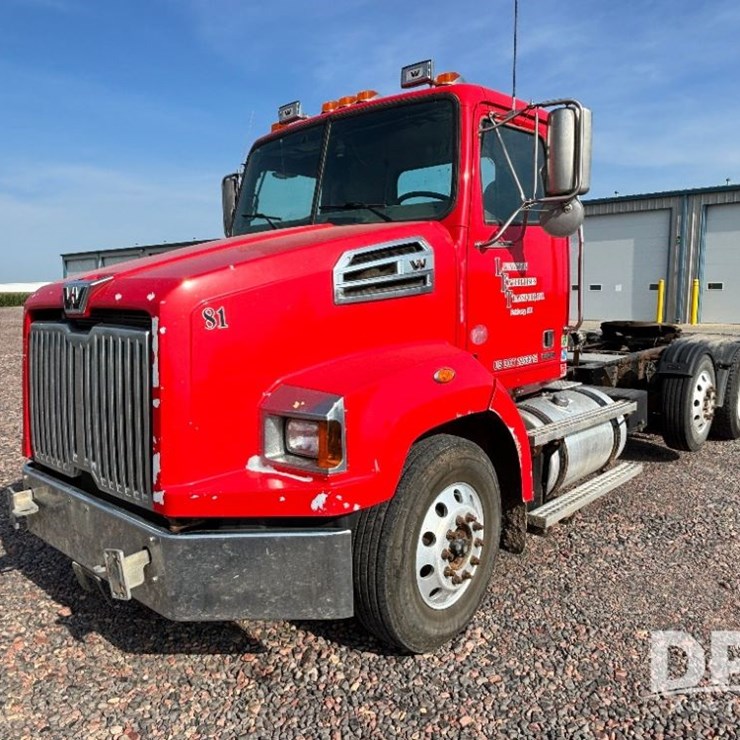 2017 Western Star W4700SB Day Cab Truck (GP11326, Unit 81)