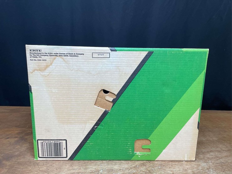 1/24-john-deere-titan-combine-nib-ertl-image-8