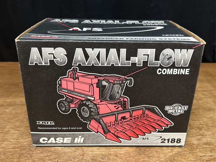 1/32-case-ih-2188-combine-nib-ertl-image-15