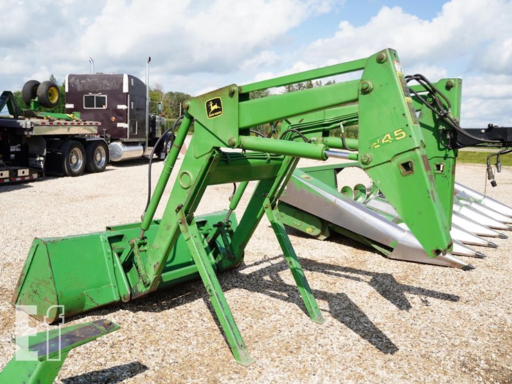 john-deere-245-image-2