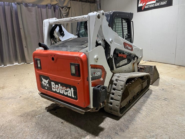 2021-bobcat-t595-image-5