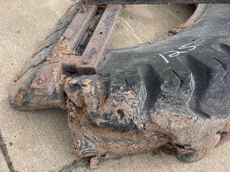 skidloader-8ft-tire-scraper-image-5