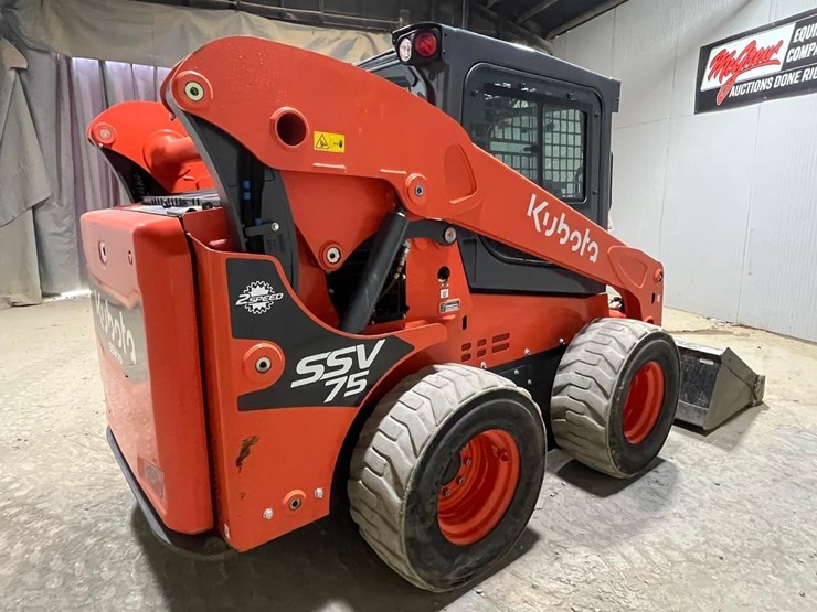2023-kubota-ssv75-image-5