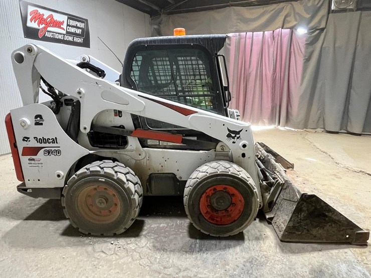 2020-bobcat-s740-image-6