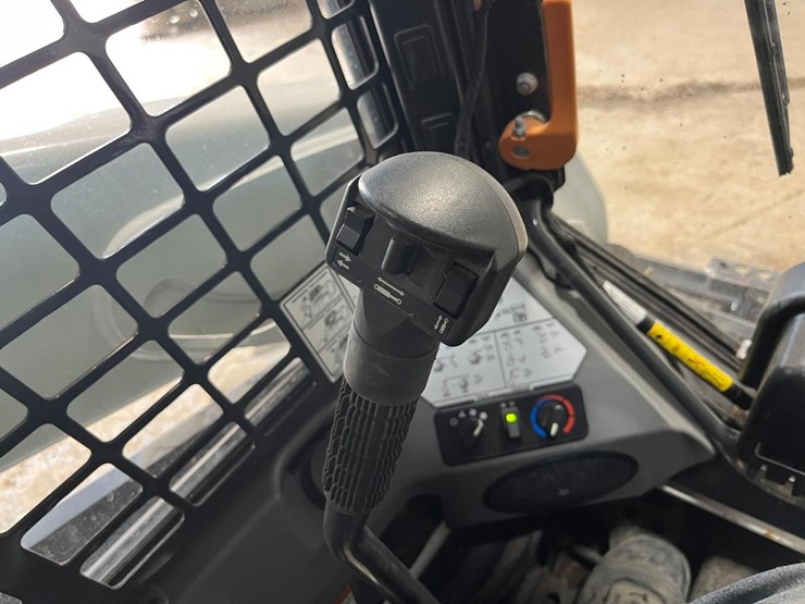 2018-bobcat-s595-image-31