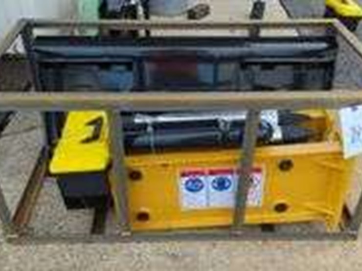 2025-cfg-sshh680-skid-steer-breaker,-unused-image-1