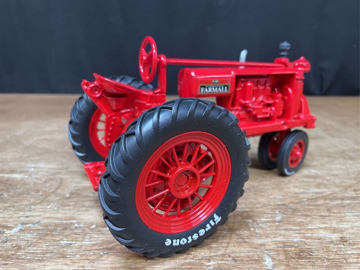1/16-farmall-f-20-firestone-nib-ertl-image-8