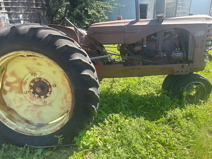 1951-massey-harris-44-image-6