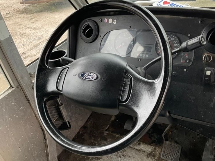 2017-ford-f59-image-34