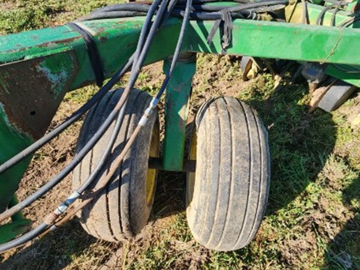 john-deere-750-image-12