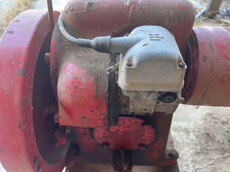 international-harvester-lb-engine-image-8