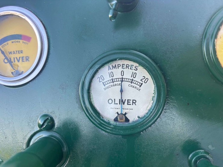 oliver-60-image-57