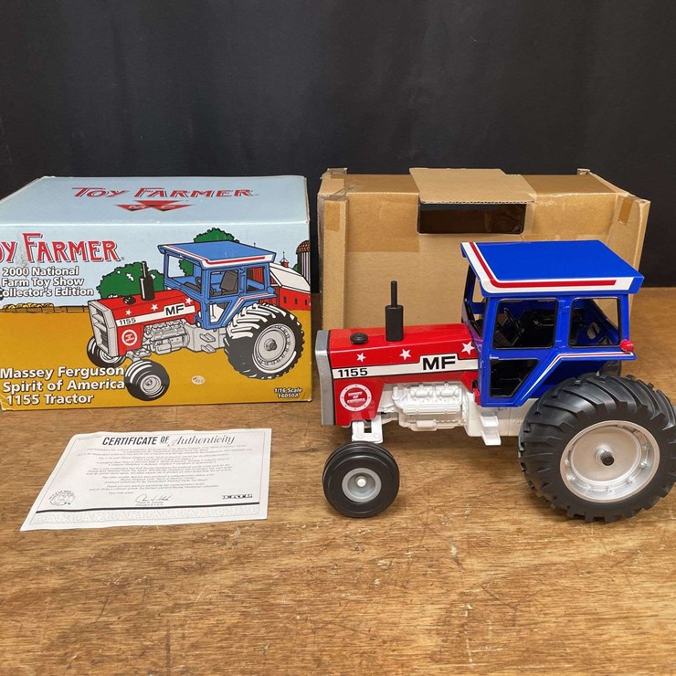 1/16 MF 1155 Spirit of America 2000 NFTS NIB Ertl
