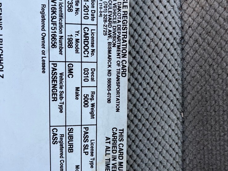 gmc-suburban-image-23