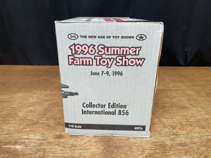 1/16-ih-856-1996-sfts-nib-ertl-image-16
