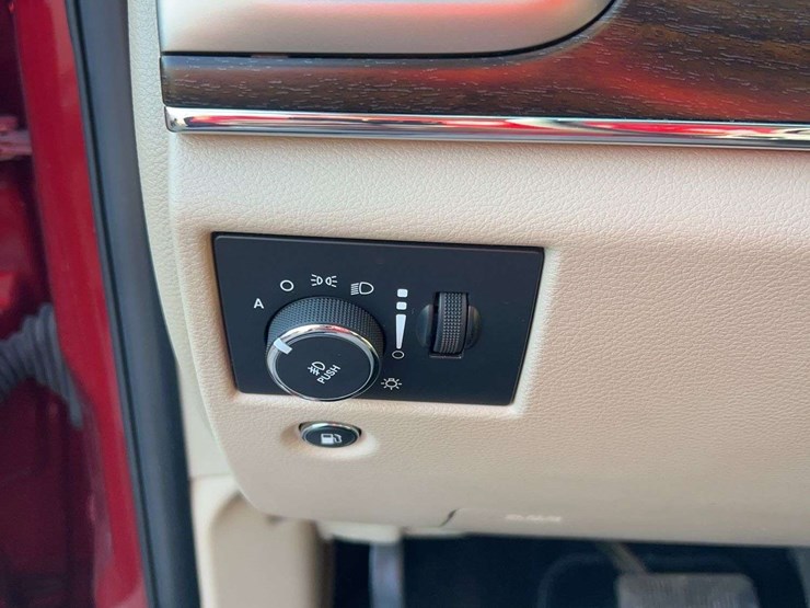 2014-jeep-grand-cherokee-limited-image-12