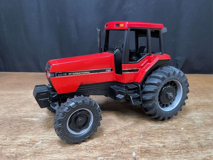 1/16-case-ih-7130-1990-strasbourg-nib-ertl-image-2