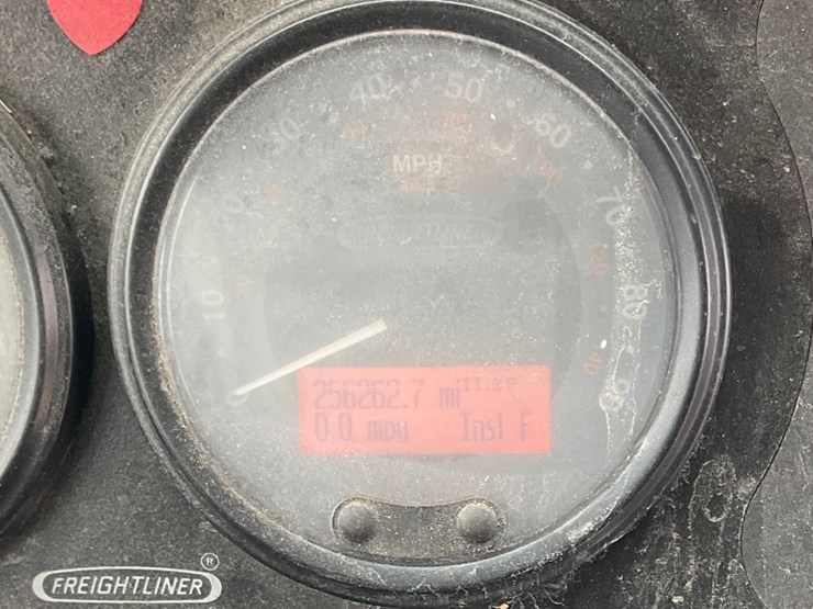 2007-freightliner-mt45-image-33