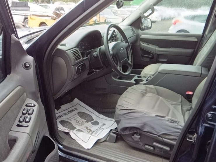 2003-ford-explorer-image-7