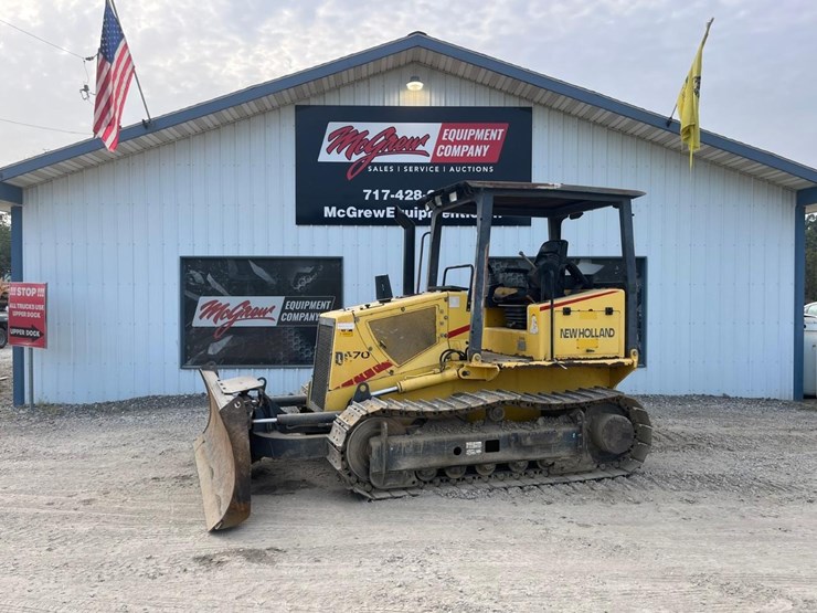 new-holland-d70-crawler-dozer-image-1