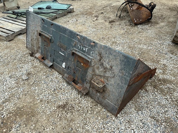 bobcat-86”-skid-steer-material-bucket-image-4
