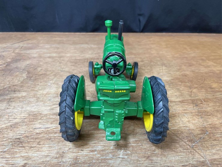 1/16-john-deere-630-lp-1988-nfts-nib-ertl-image-8