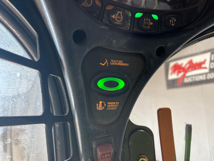 2015-bobcat-t770-image-24