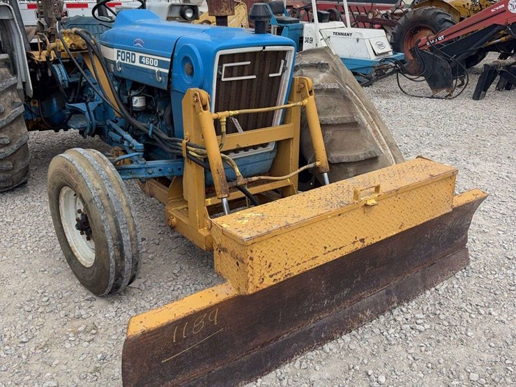 ford-4000-image-2