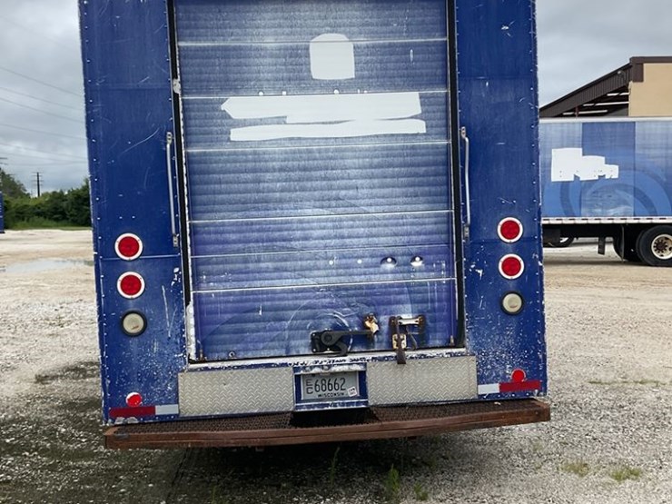 2007-freightliner-mt45-image-8