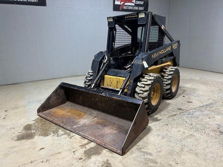 new-holland-lx665-image-2