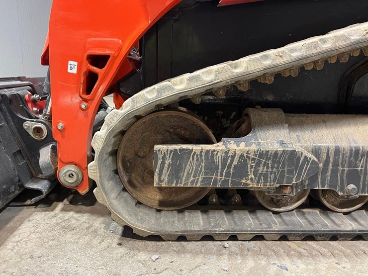 2023-kubota-svl75-3-image-13