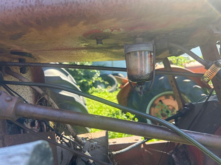 1951-massey-harris-44-image-13
