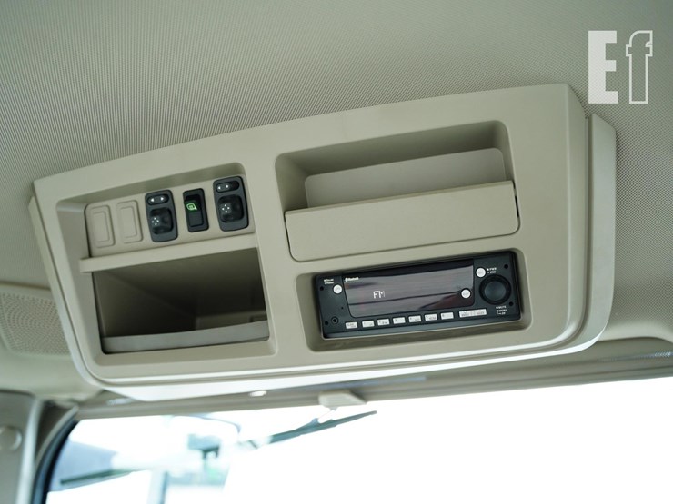 2021-john-deere-8rx-310-image-33
