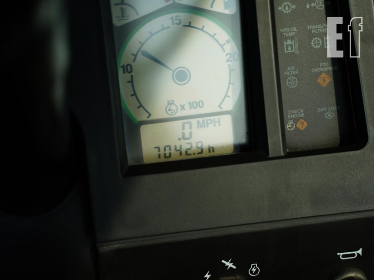 1993-john-deere-8570-image-38