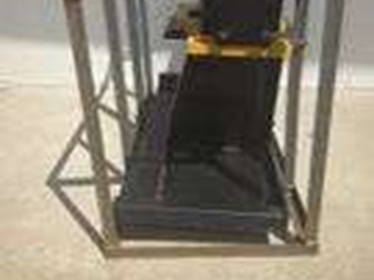 2025-cfg-pd680-pz-skid-steer-breaker,-unused-image-5